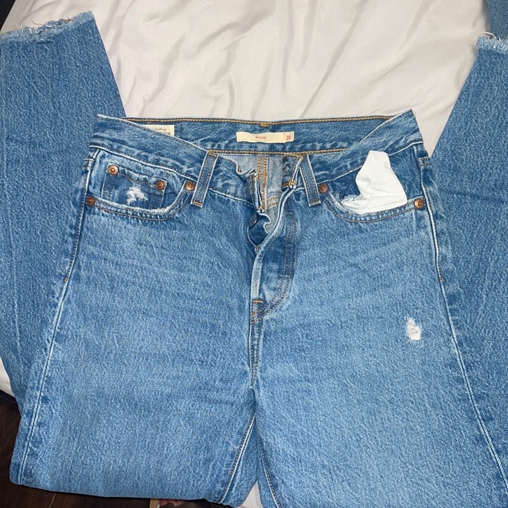 levi wedgie jean